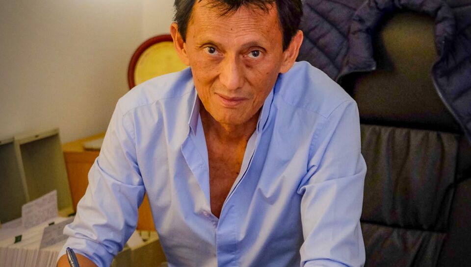 roger-caovan